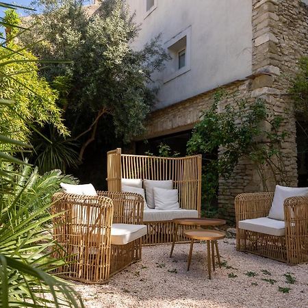 Le Clos Violette Et Le 11 D'Aglae - Hotel De Charme Design De Luxe LʼIsle-sur-la-Sorgue Eksteriør billede