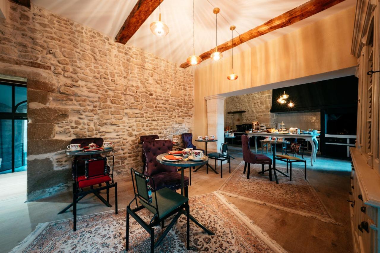 Le Clos Violette Et Le 11 D'Aglae - Hotel De Charme Design De Luxe LʼIsle-sur-la-Sorgue Eksteriør billede