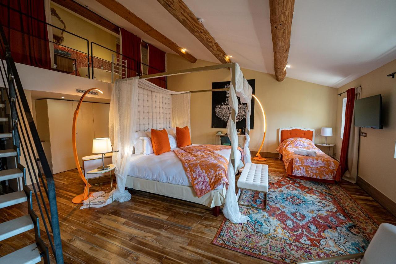 Le Clos Violette Et Le 11 D'Aglae - Hotel De Charme Design De Luxe LʼIsle-sur-la-Sorgue Eksteriør billede
